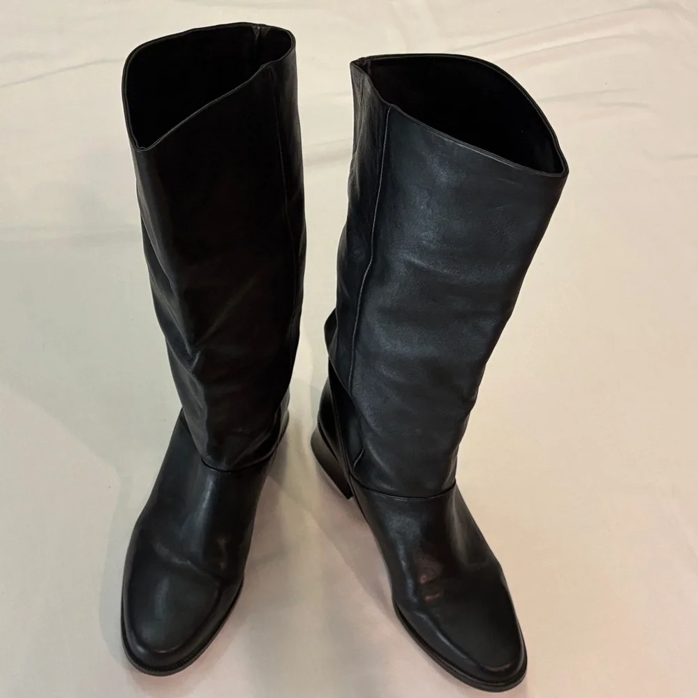 Elegant Black Leather Mid Knee Boots size 10 Nice Boots!